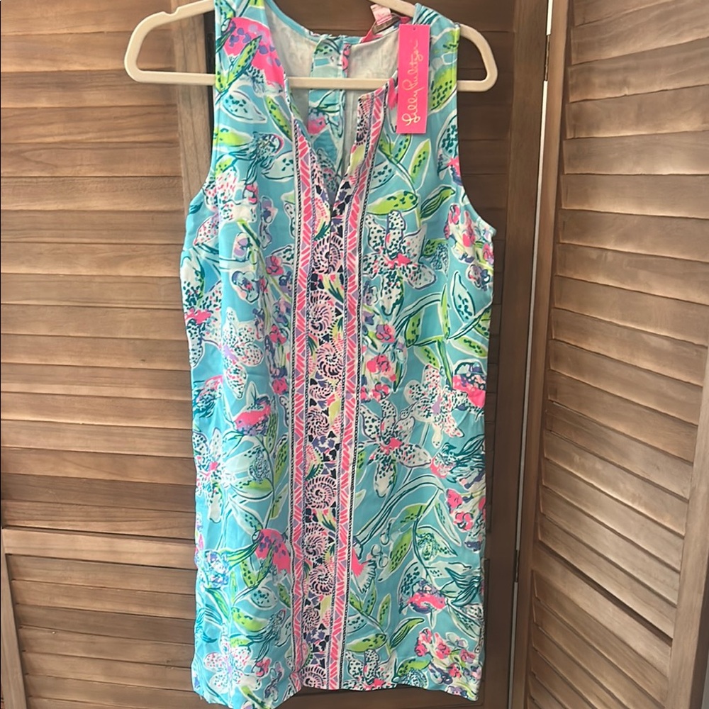 Lilly Pulitzer Multicolor Floral Dress. Stunning and flattering on.